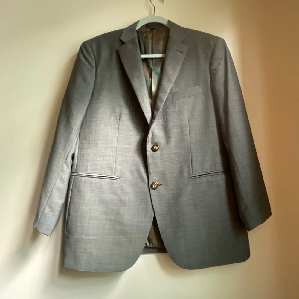 INDOCHINO Luxury Suit Jacket With Iridescent Lining